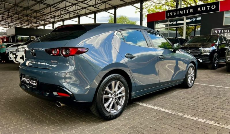 
								Mazda Mazda3 Hatch 1.5 Dynamic At full									
