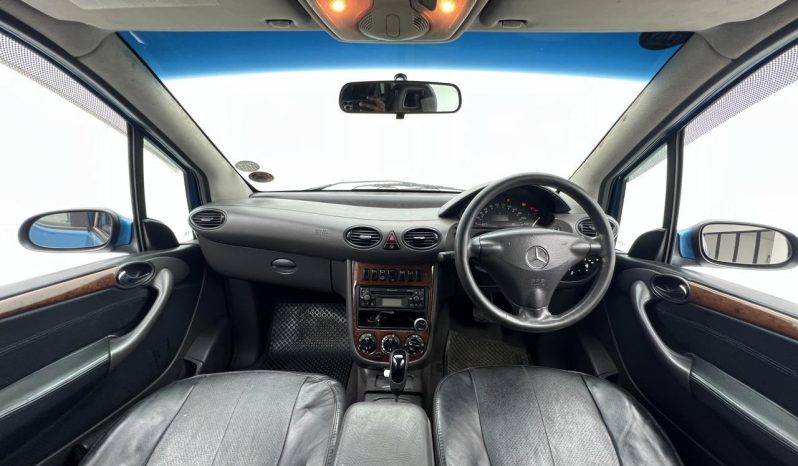 
								Mercedes Benz A-Class 160 Classic Touchshift full									