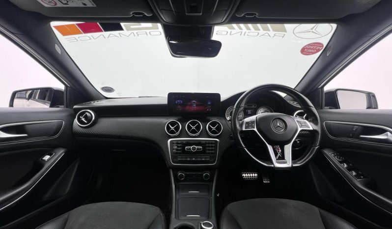 
								Mercedes Benz A-Class 200 Blueefficiency Amg Sport 7G-Dct full									