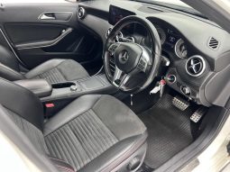 
										Mercedes Benz A-Class 200 Blueefficiency Amg Sport 7G-Dct full									