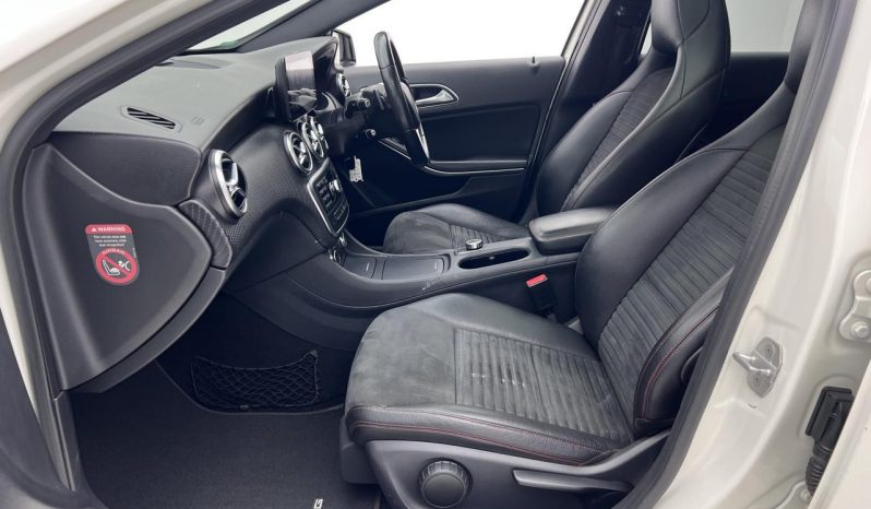 
								Mercedes Benz A-Class 200 Blueefficiency Amg Sport 7G-Dct full									