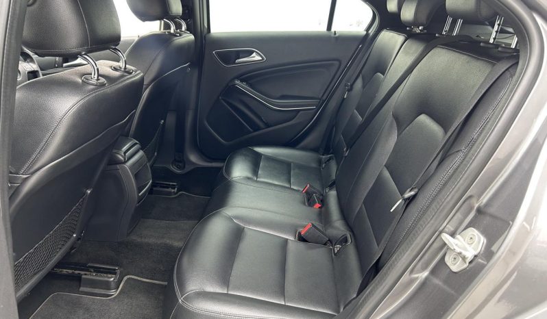 
								Mercedes Benz A-Class 200 Blueefficiency Urban Line full									