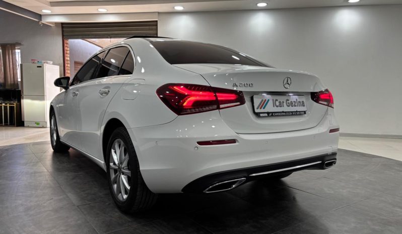
								Mercedes Benz A-Class Sedan 200 7G-Dct full									
