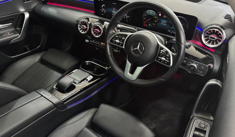
								Mercedes Benz A-Class Sedan 200 7G-Dct full									