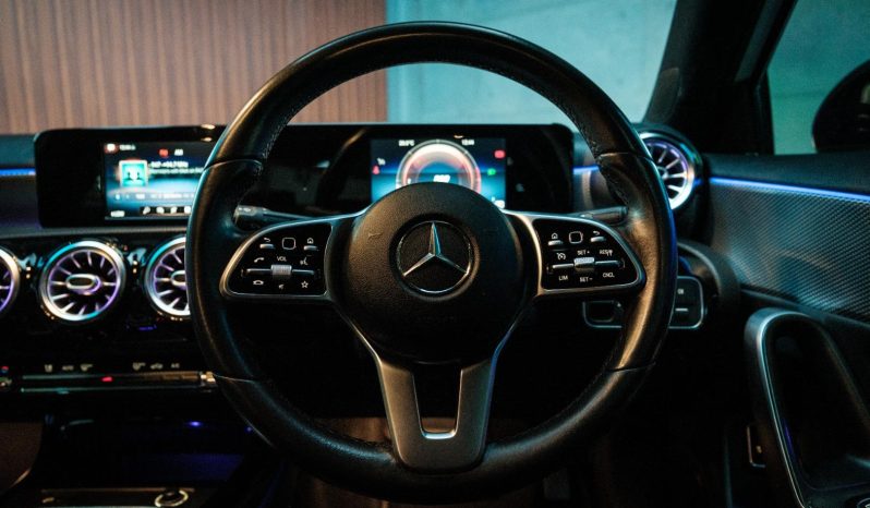 
								Mercedes Benz A-Class Sedan 200d 8G-Dct full									