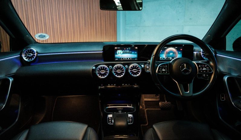 
								Mercedes Benz A-Class Sedan 200d 8G-Dct full									