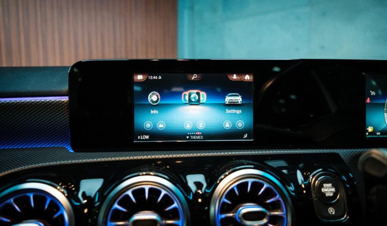 
								Mercedes Benz A-Class Sedan 200d 8G-Dct full									