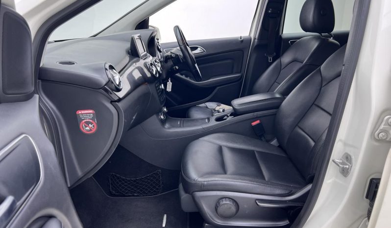 
								Mercedes Benz B-Class B 200 Blueefficiency 7G-Dct full									