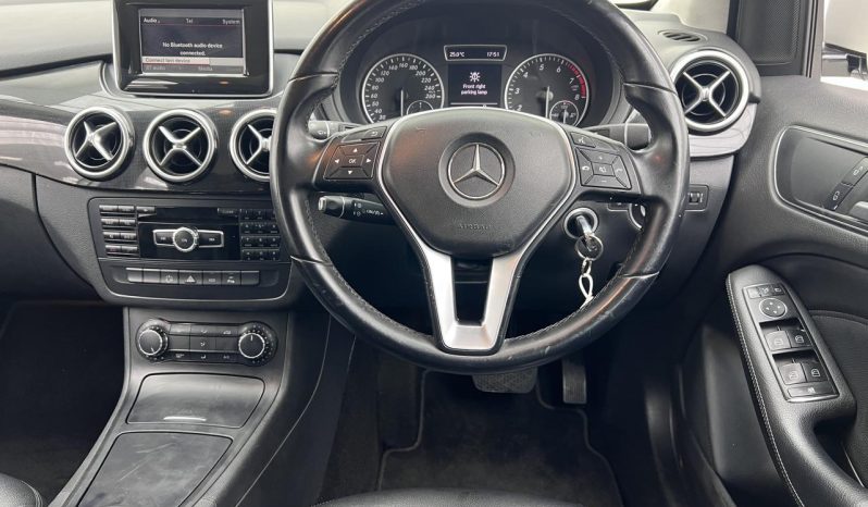 
								Mercedes Benz B-Class B 200 Blueefficiency 7G-Dct full									