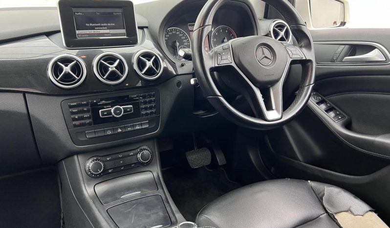 
								Mercedes Benz B-Class B 200 Blueefficiency 7G-Dct full									