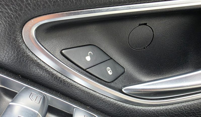 
								Mercedes Benz C-Class Cabriolet C 200 Amg 9G-Tronic full									
