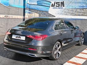 Mercedes Benz C Class Sedan 200