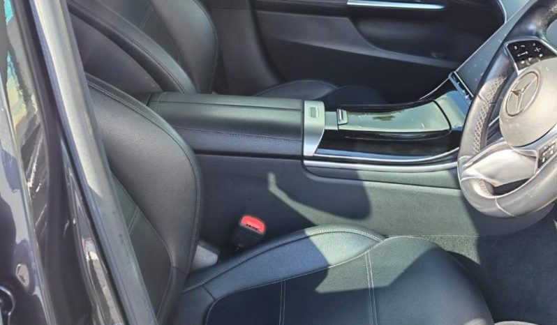 
								Mercedes Benz C Class Sedan 200 full									