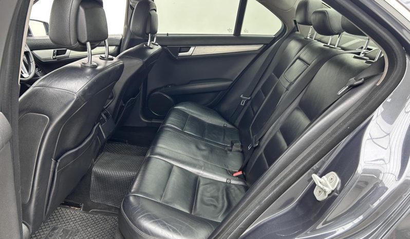 
								Mercedes Benz C-Class Sedan C 180 Blueefficiency Avantgarde 7G- full									