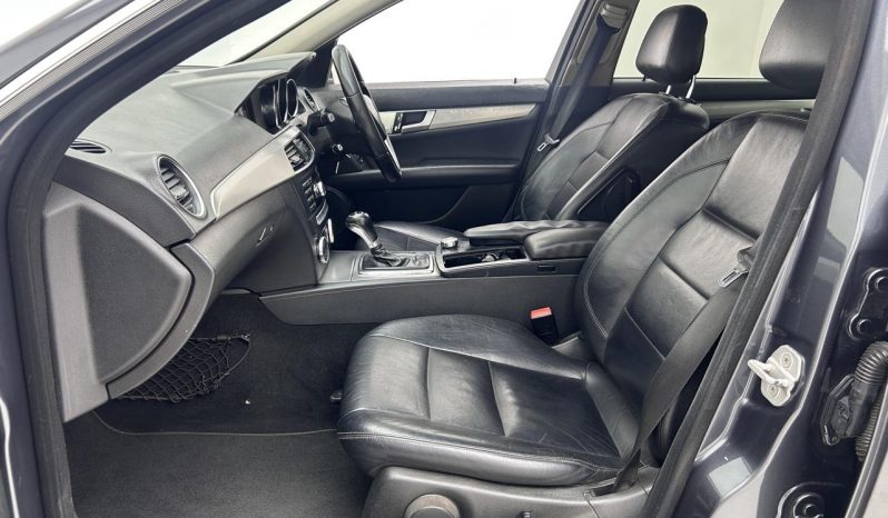 
								Mercedes Benz C-Class Sedan C 180 Blueefficiency Avantgarde 7G- full									