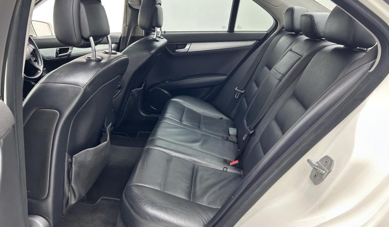 
								Mercedes Benz C-Class Sedan C 180 Cgi Blueefficiency Classic To full									
