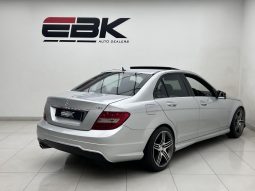 
										Mercedes Benz C-Class Sedan C 250 Cdi Blueefficiency Avantgarde full									