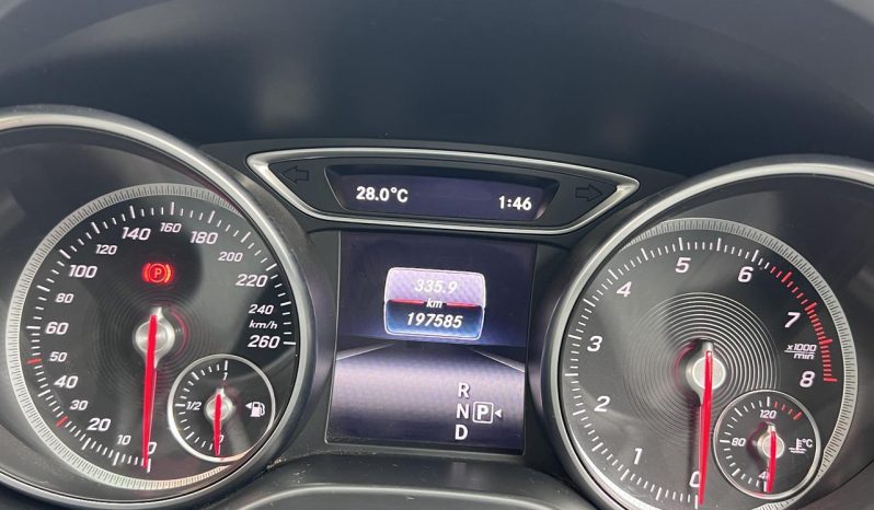 
								Mercedes Benz Cla Cla 200 7G-Dct full									
