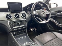
										Mercedes Benz Cla Cla 200 7G-Dct full									