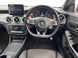
										Mercedes Benz Cla Cla 200 7G-Dct full									