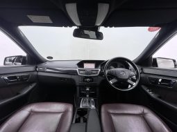 
										Mercedes Benz E-Class Sedan E 200 Cgi Blueefficiency Avantgarde full									