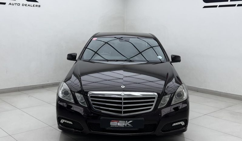 
								Mercedes Benz E-Class Sedan E 200 Cgi Blueefficiency Avantgarde full									
