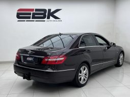 
										Mercedes Benz E-Class Sedan E 200 Cgi Blueefficiency Avantgarde full									