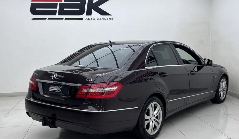 
								Mercedes Benz E-Class Sedan E 200 Cgi Blueefficiency Avantgarde full									