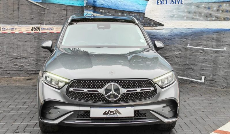 
								Mercedes Benz Glc Suv 220 D 4matic full									