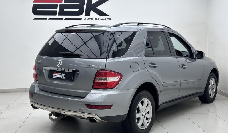 
								Mercedes Benz Ml Ml 350 7G-Tronic full									