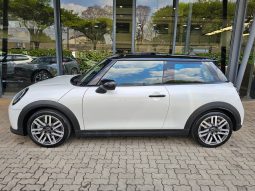 
										MINI Hatch 3-Door Cooper C full									