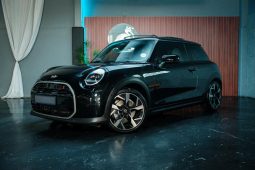
										MINI Hatch 3-Door Cooper S full									