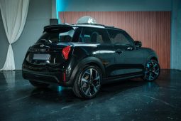 
										MINI Hatch 3-Door Cooper S full									