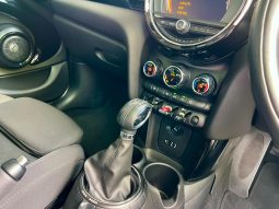 
										MINI Hatch 5-Door Cooper Steptronic full									