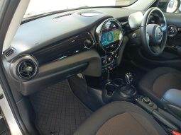 
										MINI Hatch 5-Door Cooper Steptronic full									