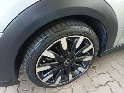 
										MINI Hatch 5-Door Cooper Steptronic full									