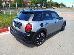 MINI Hatch 5-Door Cooper Steptronic