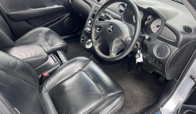 
								Mitsubishi Outlander 2.4 Gls At full									