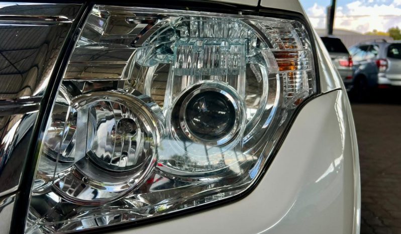 
								Mitsubishi Pajero 3.2 Gls Swb At full									