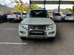 
										Mitsubishi Pajero 3.2 Gls Swb At full									