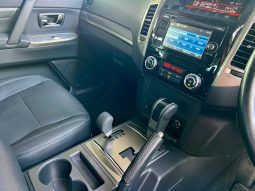
										Mitsubishi Pajero 3.2 Gls Swb At full									
