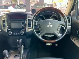 
										Mitsubishi Pajero 3.2 Gls Swb At full									