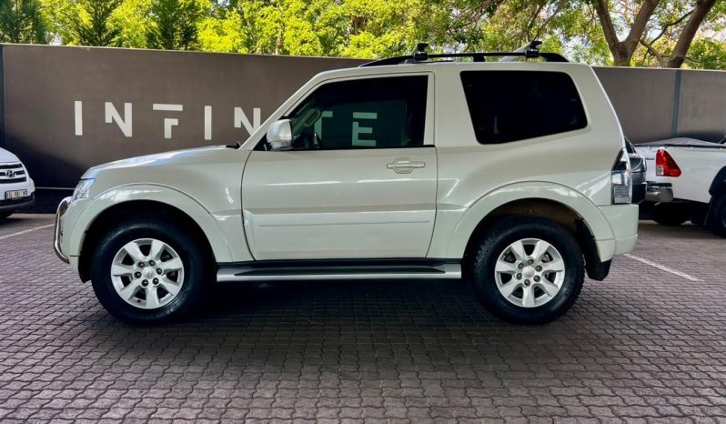 
								Mitsubishi Pajero 3.2 Gls Swb At full									