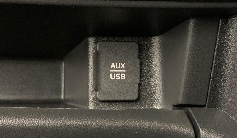 
								Nissan Almera 1.5 Acenta At full									