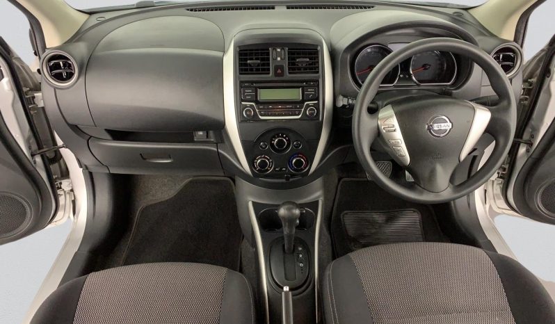 
								Nissan Almera 1.5 Acenta At full									