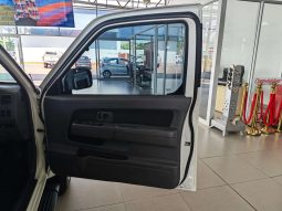 
										Nissan HARDBODY 2002 – ON/NP300 HARDBODY NP300 2.5 TDi 4X4 P/U D/C full									