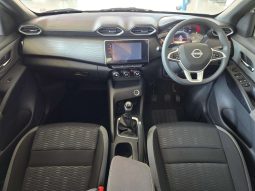 
										Nissan Magnite 1.0 Acenta MT full									
