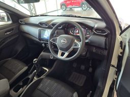
										Nissan Magnite 1.0 Acenta MT full									
