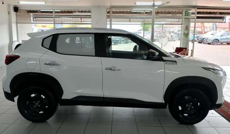 
								Nissan Magnite 1.0 Move Panel Van full									
