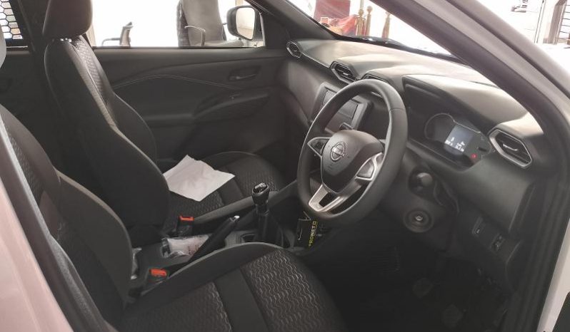 
								Nissan Magnite 1.0 Move Panel Van full									